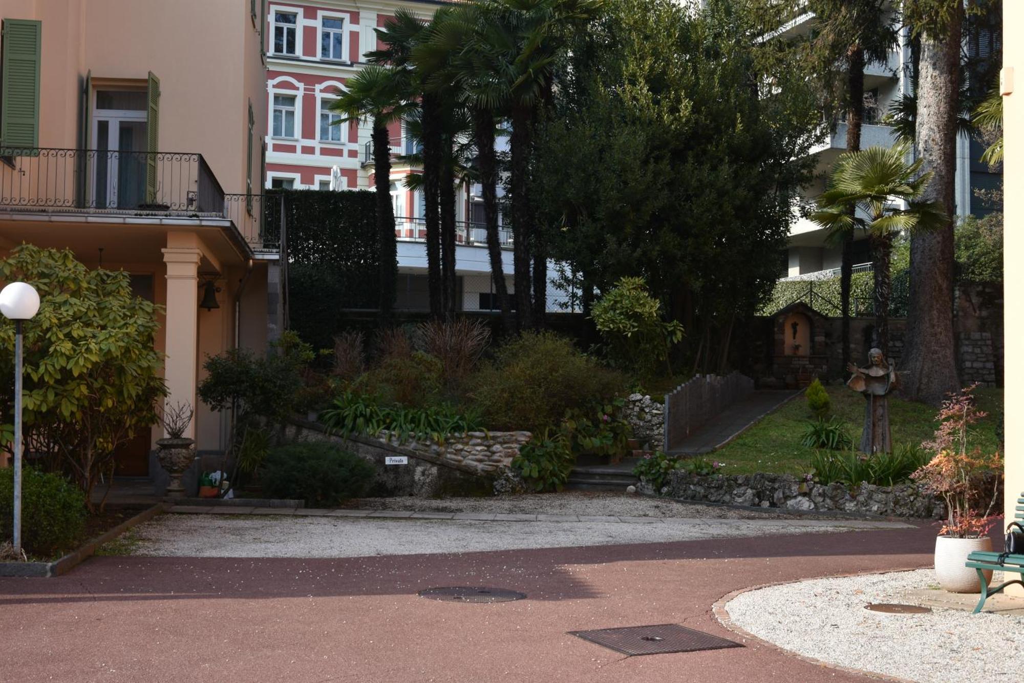 Casa Santa Birgitta Hotel ลูกาโน ภายนอก รูปภาพ